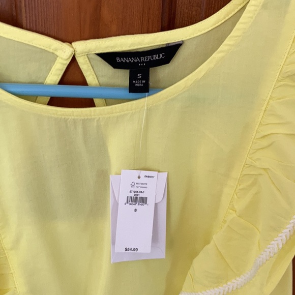 Embellished Open Back Top Yellow Banana Republic Small NWT - Picture 3 of 7